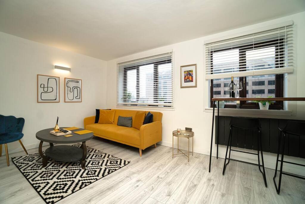 Stylish City Pad With Free Private Parking Glasgow Exterior foto