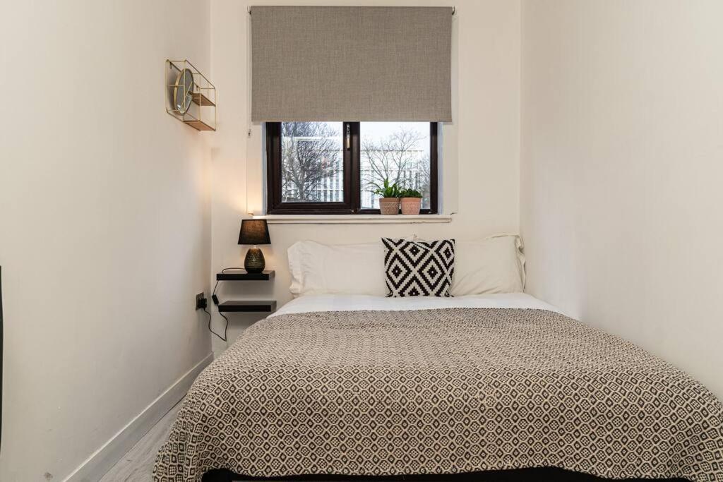 Stylish City Pad With Free Private Parking Glasgow Exterior foto